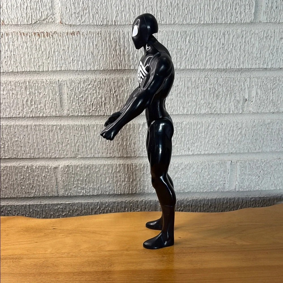 Marvel Ultimate Black Suit Spider-man Titan Hero Articulated Action Figure VGUC - Picture 2 of 11